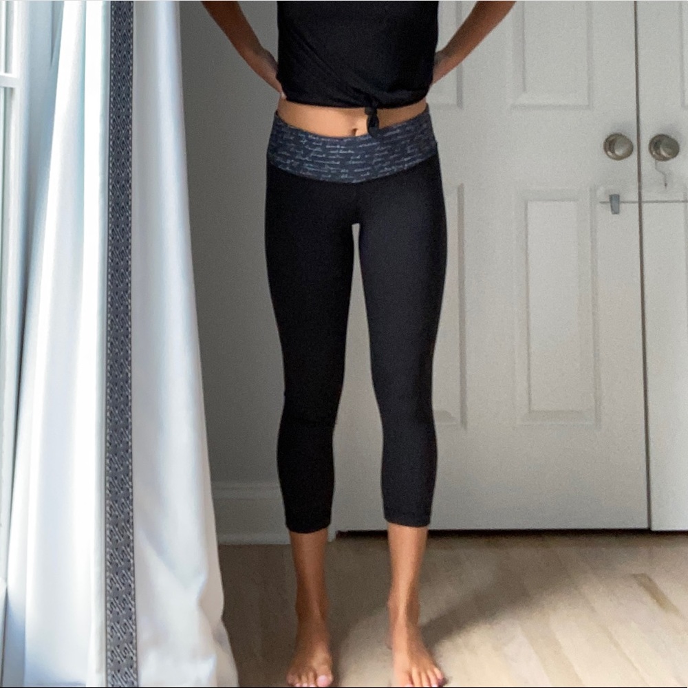 Reversible Cropped LuluLemon Leggings Size 6